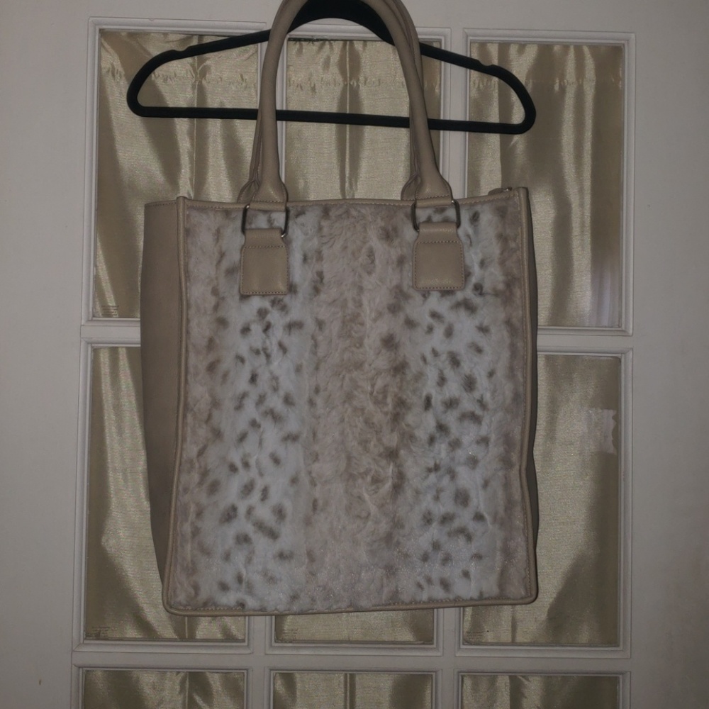 NWOT! Faux fur & faux leather large tote